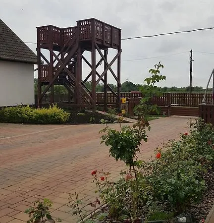 בית הארחה Sovirag Vendeghaz *