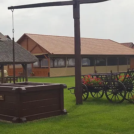 בית הארחה Sovirag Vendeghaz Hortobágy