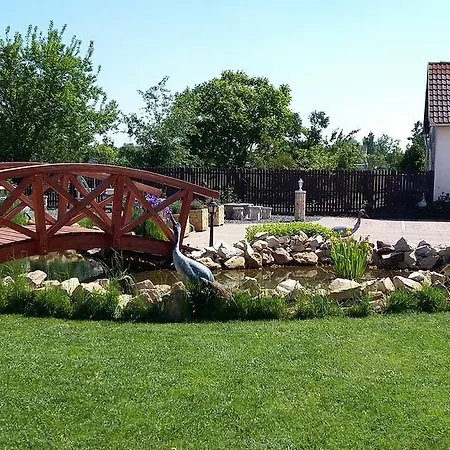 Sovirag Vendeghaz בית הארחה