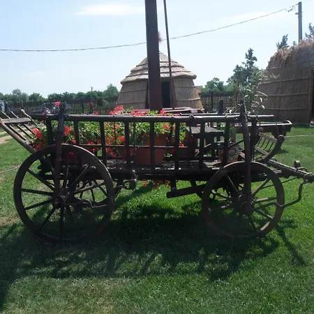 בית הארחה Sovirag Vendeghaz