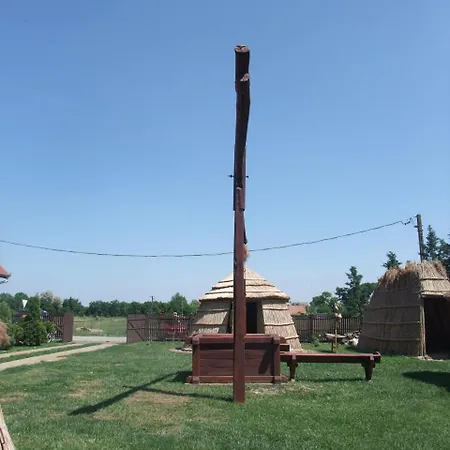 בית הארחה Sovirag Vendeghaz