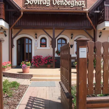 Sovirag Vendeghaz בית הארחה